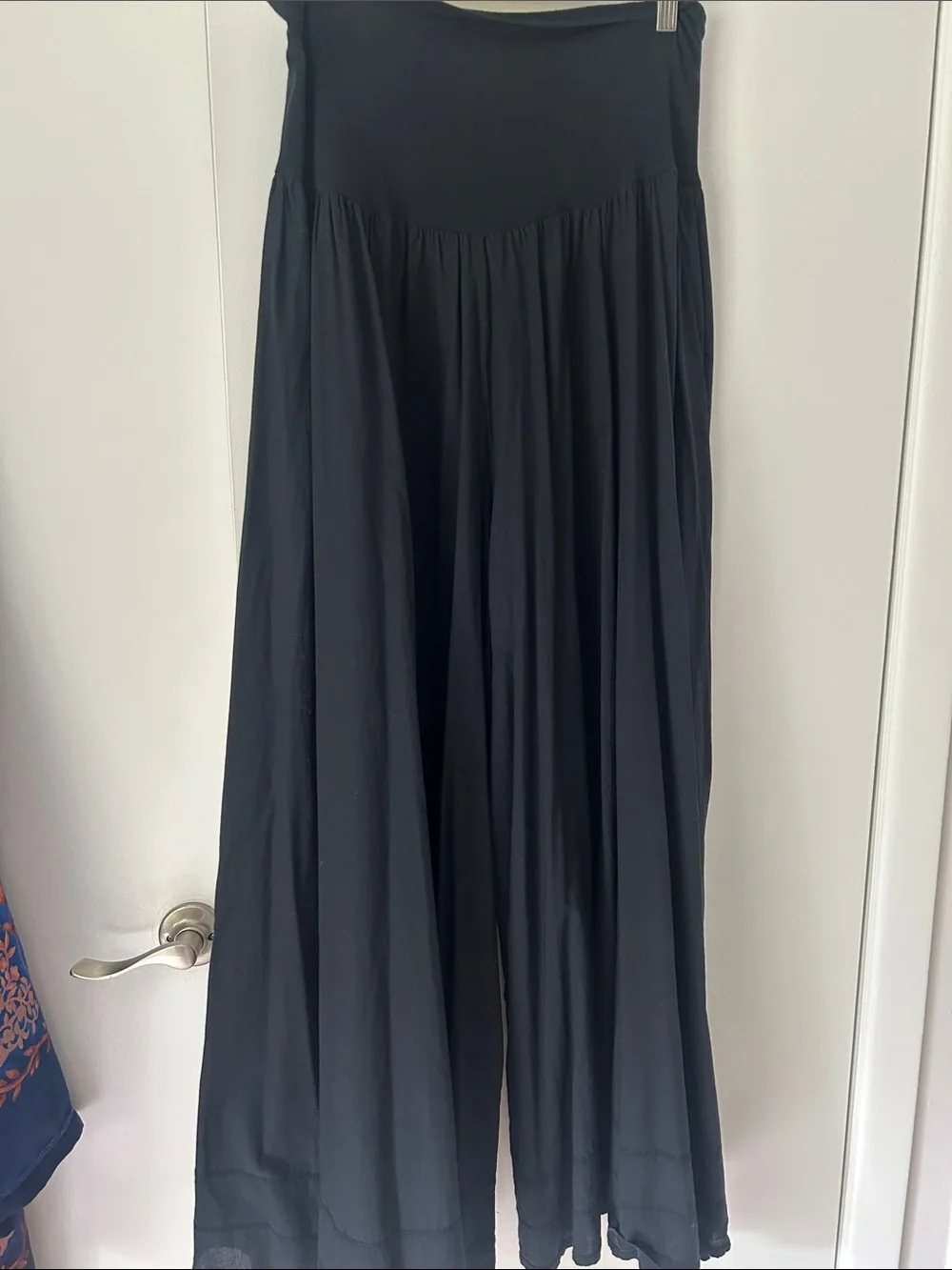 Black Women's Flowing Maxi Skirt